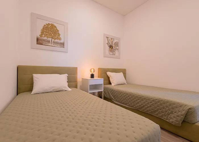 Vip Baia B * Machico (Madeira)